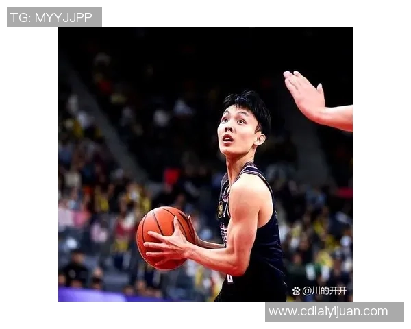 深圳篮球队防反体系解析:高效防守与快速反击的完美结合 深圳篮球队防反体系解析:高效防守与快速反击的完美结合