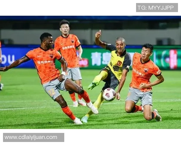 深圳足球队与广州足球队比赛战术分析及赛后总结探讨 深圳足球队与广州足球队比赛战术分析及赛后总结探讨