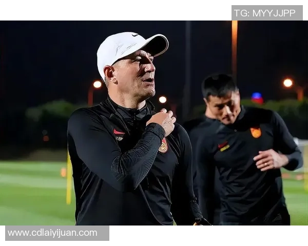 04亚洲杯中国队对决强敌全力以赴争夺荣誉与梦想的激烈战斗