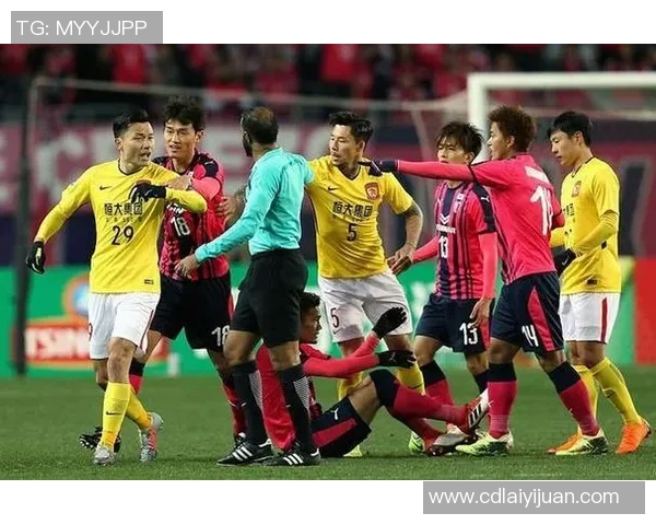 2018年恒大与重庆精彩对决录像回顾及赛后分析